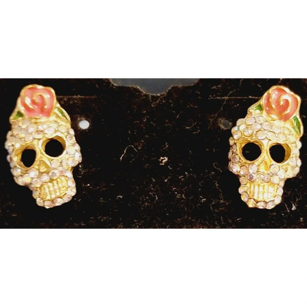 AB Rhinestone & Pink Enamel Skull Pierced Earrings, Cute Halloween rp-32